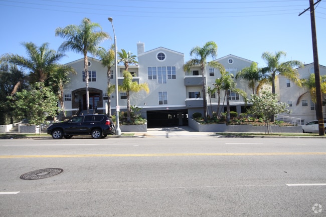 Building Photo - 3722 Sawtelle Blvd Rental