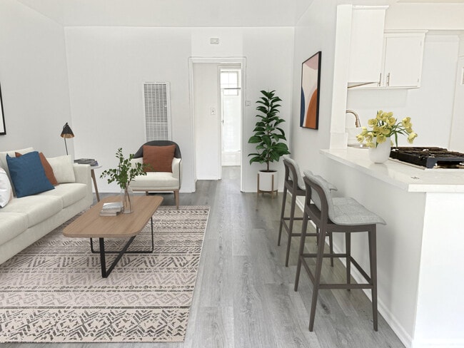 Photo - 2901 Kenwood Ave