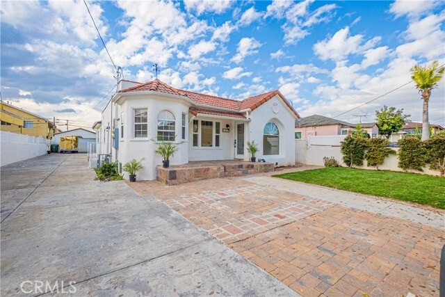 Photo - 11639 Menlo Ave