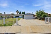 Photo - 858 Ashfield Ave