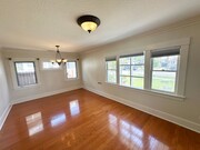 Photo - 3 Bdrm/1.5 Bath Craftsman Home in Downtown...