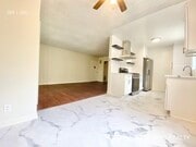 Photo - 7010 Lanewood Ave Unit 205