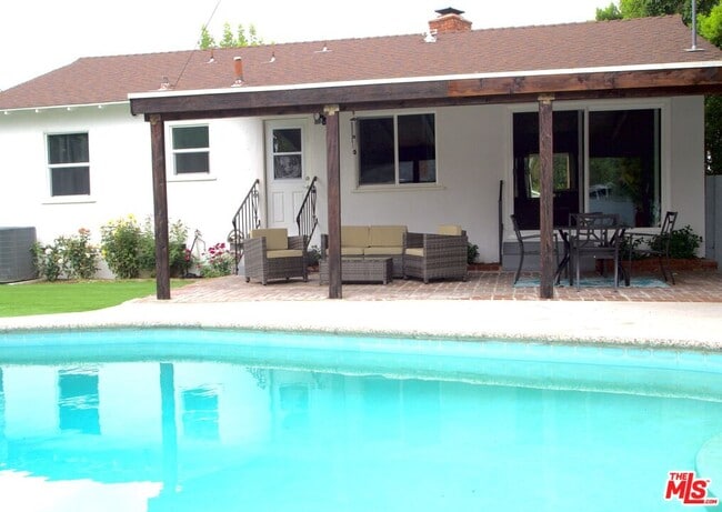 Photo - 15732 Covello St House