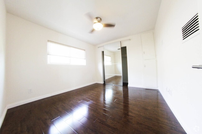 Building Photo - 510 Pacific Ave Unit 5 Rental