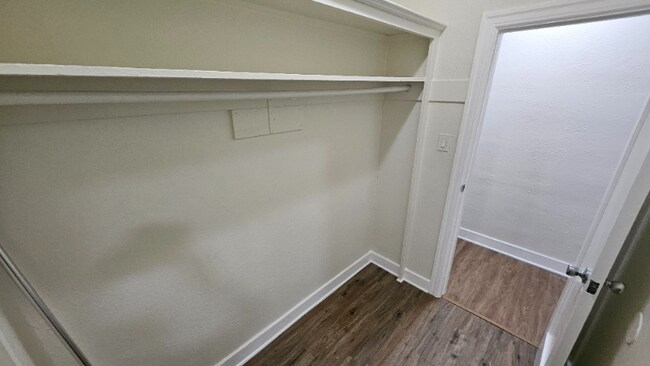 Photo - 427-431 Normandie Ave Unit 3