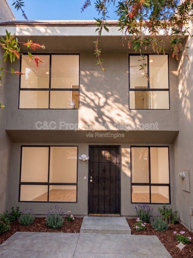 Building Photo - 10361 Iona Way
