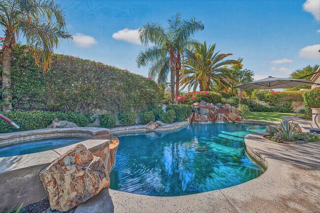 Photo - 4 Milano Cir