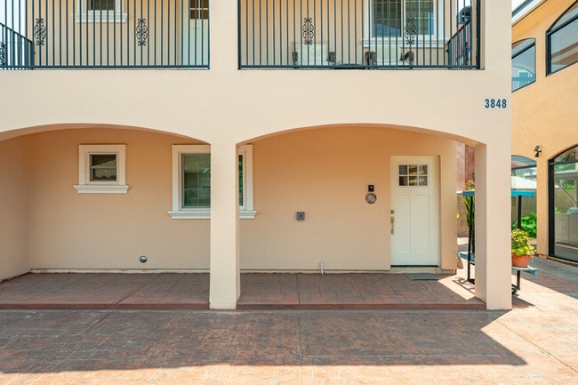 Photo - Stylish & Bright 2 Bed 2 Bath | Fully Furnished | Move-In Ready