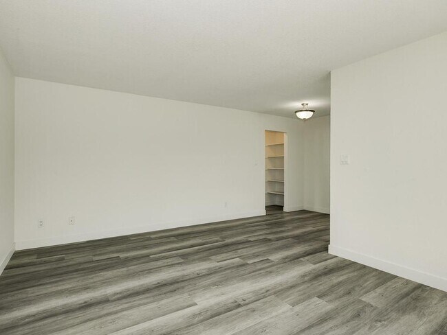 Photo - 6602 Beadnell Way