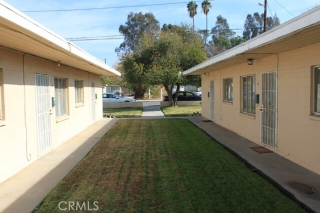 Photo - 10922 Evans St