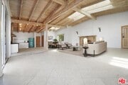 Photo - 960 N Tigertail Rd House