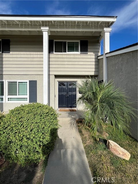Photo - 10436 Amestoy Ave