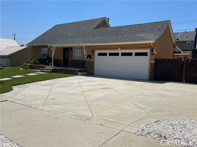 Photo - 737 N Garsden Ave
