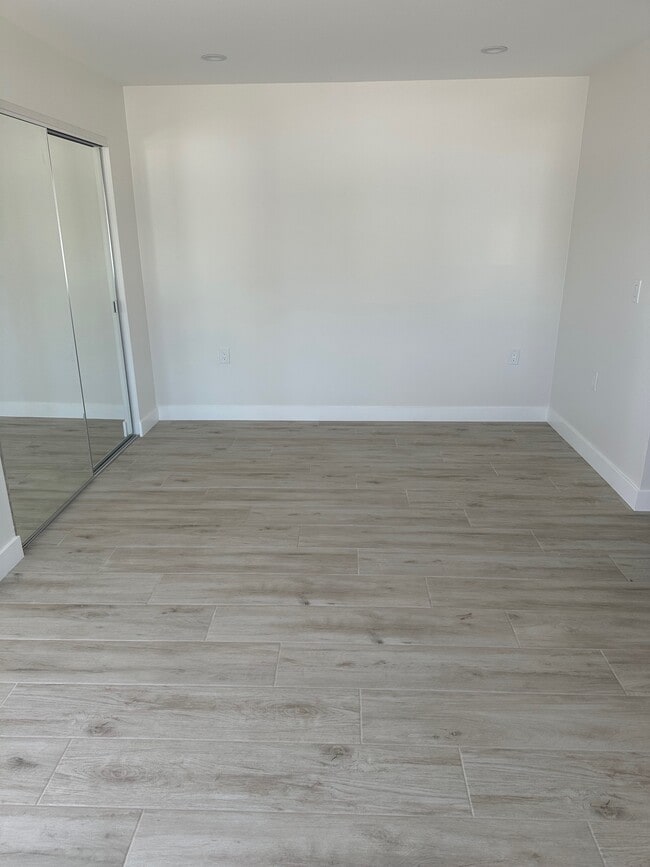 Living Area - 16730 Septo St