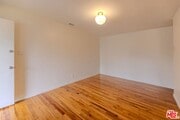 Photo - 302 N Maple St