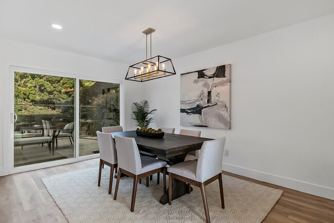 Photo - 6927 Willis Ave