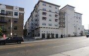Photo - 1901 W 6th St Apartment