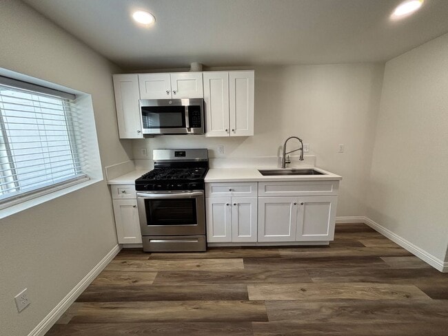 Photo - 1790 W Linden St Unit 3