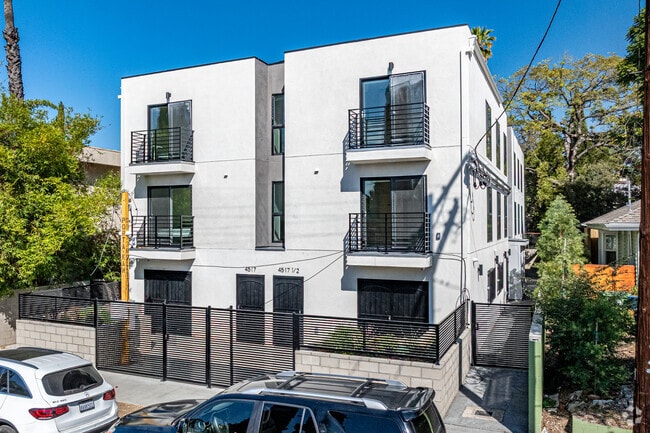 Building Photo - 4517 Kingswell Ave