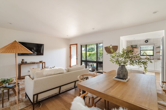 Photo - 1943 12th St Unit B