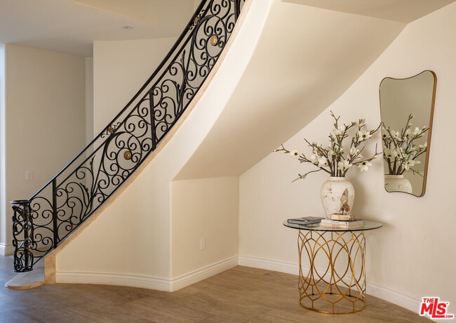 Photo - 1113 Amherst Ave