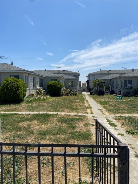 Photo - 11140 S Mariposa Ave