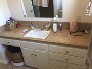 Photo - Beautiful upstairs 2 bedroom 1 bathroom ap... Unit 5272