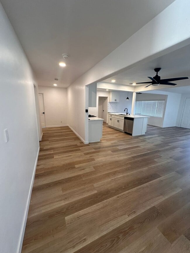 Photo - 6249-6253 Mary Lane Dr Unit 6251
