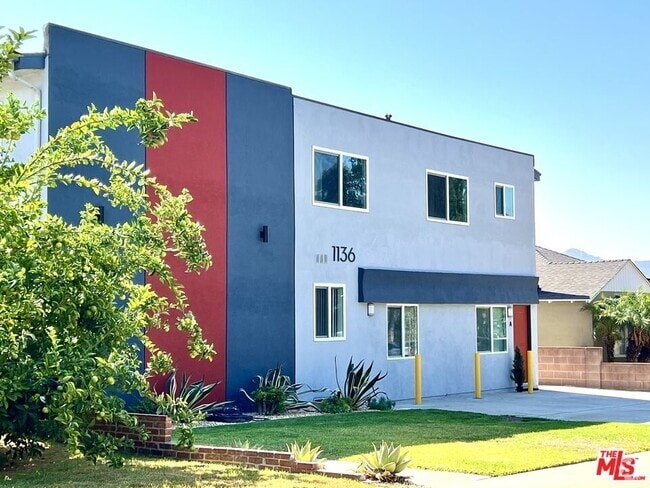 Building Photo - 1136 Spazier Ave Unit 4 Rental