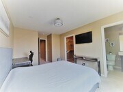 Photo - 335 N Edenfield Ave Townhome