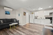 Photo - 217 E Carroll Ave