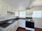 Photo - 172 W Plymouth St Unit Rear house