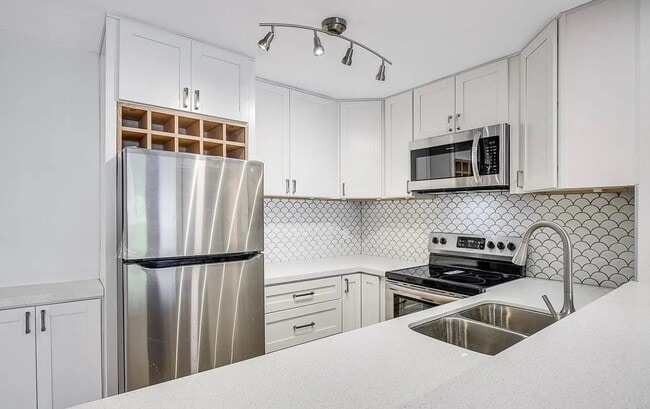 Photo - 4600 Lamont St Unit 4-122