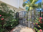 Photo - 1027 20th St Unit E