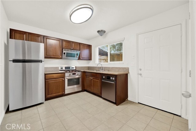 Photo - 980 E Mission Ave