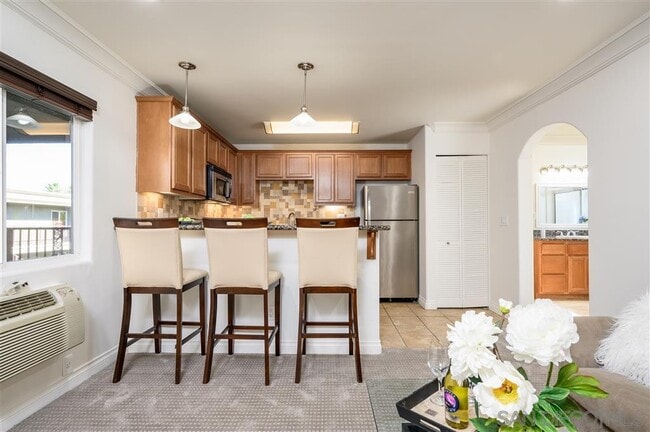 Photo - 800 N Mollison Ave