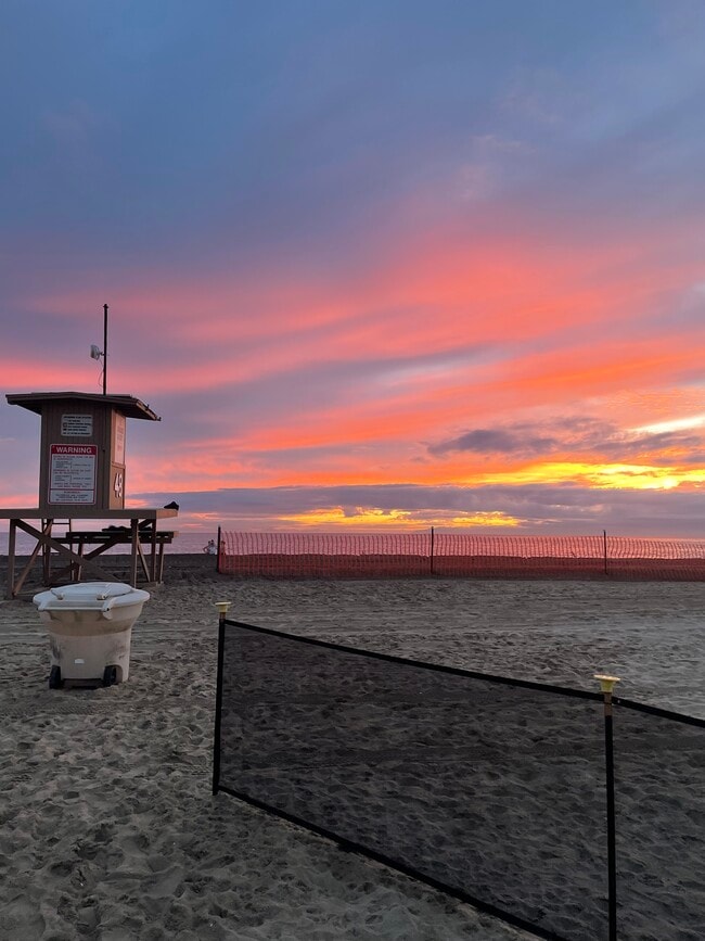 Building Photo - 5004 Seashore Dr Unit A