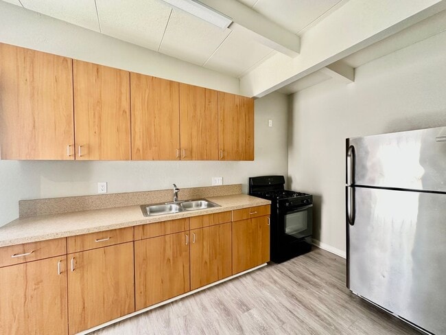 Photo - 525-27 S Juniper St Unit 527 C