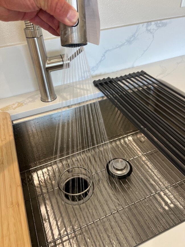 2 Bdrm - Honey Garden Apartments