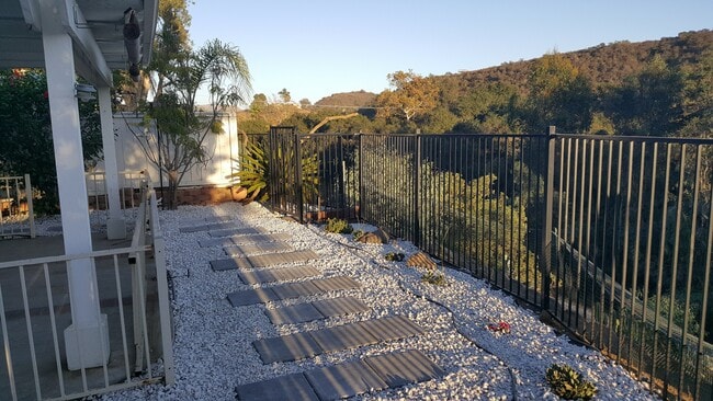 Photo - 1437 Green Oak Rd