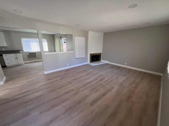 Photo - 1971 Evergreen St Unit 1971