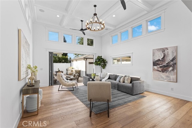 Photo - 12947 La Maida St