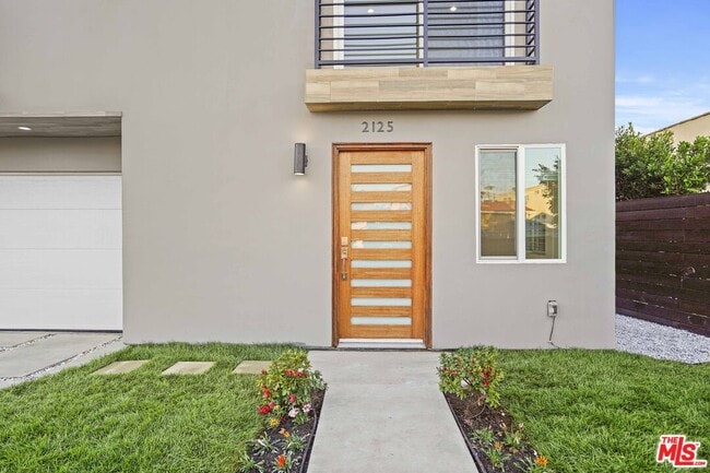 Photo - 2125 S Rimpau Blvd House