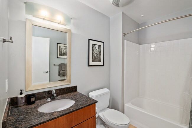 Photo - 889 Date St Unit 541