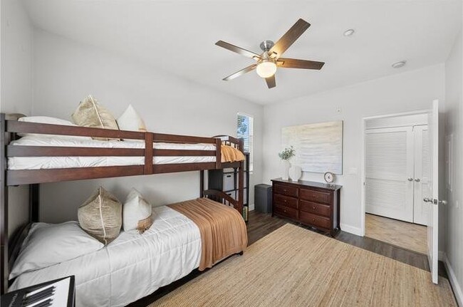 Photo - 35816 Hazelhurst St Unit 1