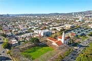 Photo - 915 Le Doux Rd Townhome