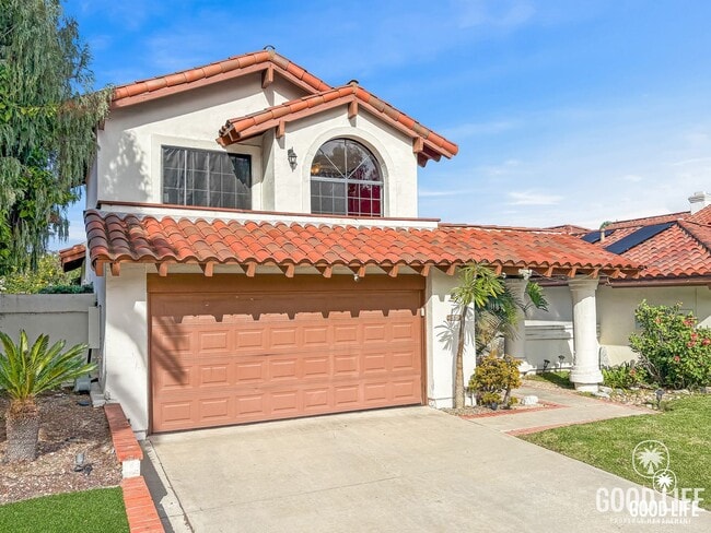 Building Photo - Stunning 3 Bedroom 2.5 Bathroom Home in Bernardo Village!
