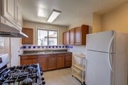 Photo - 1154 S Plymouth Blvd Unit 3