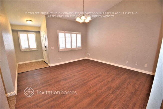 Photo - 5973 Maybelle St