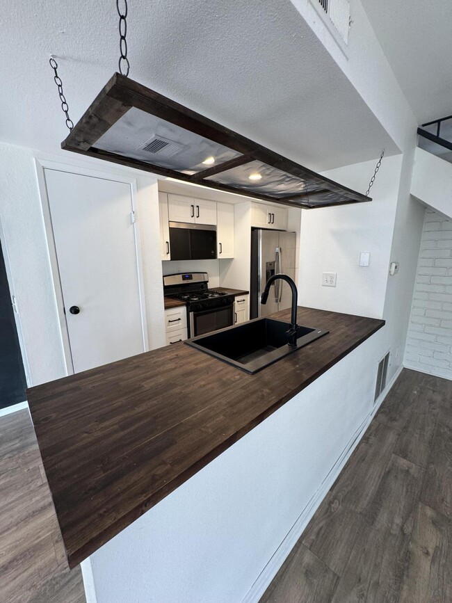 Photo - 72532 Edgehill Dr Unit 2